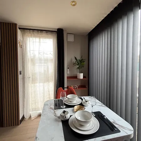 Independante Avec Terrasse Privee, Parking & Climatisation Apartamento Chailly-les-Ennery