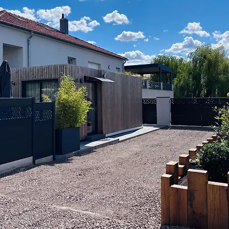 Independante Avec Terrasse Privee, Parking & Climatisation Chailly-les-Ennery